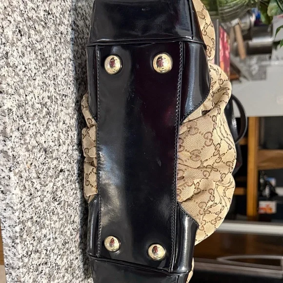 Gucci Full Moon Tote Tan and Black Monogram Shoulder Bag - Picture 4 of 10